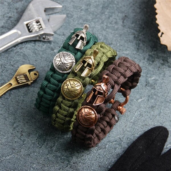 Bracelet de survie en plein air pour hommes, ULfaite à la main de luxe, casque spartiate, Kokor, parapluie, cadeau pour dames – Image 5