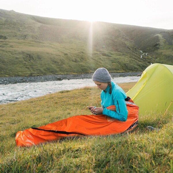 Abri de tente de survie d'urgence étanche avec sac de couchage, poncho de pluie – Image 6