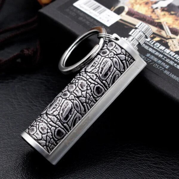 Briquet à kérosène en métal pour homme, porte-clés en continu, coupe-vent, étanche, camping, survie en plein air, gadget de ville, nouveau – Image 6