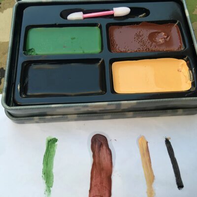 Tube de Camouflage militaire en bois, 4 couleurs, crème de couleur pour le corps et le visage, bâton de peinture pour Camouflage en plein air, combinaison à huile