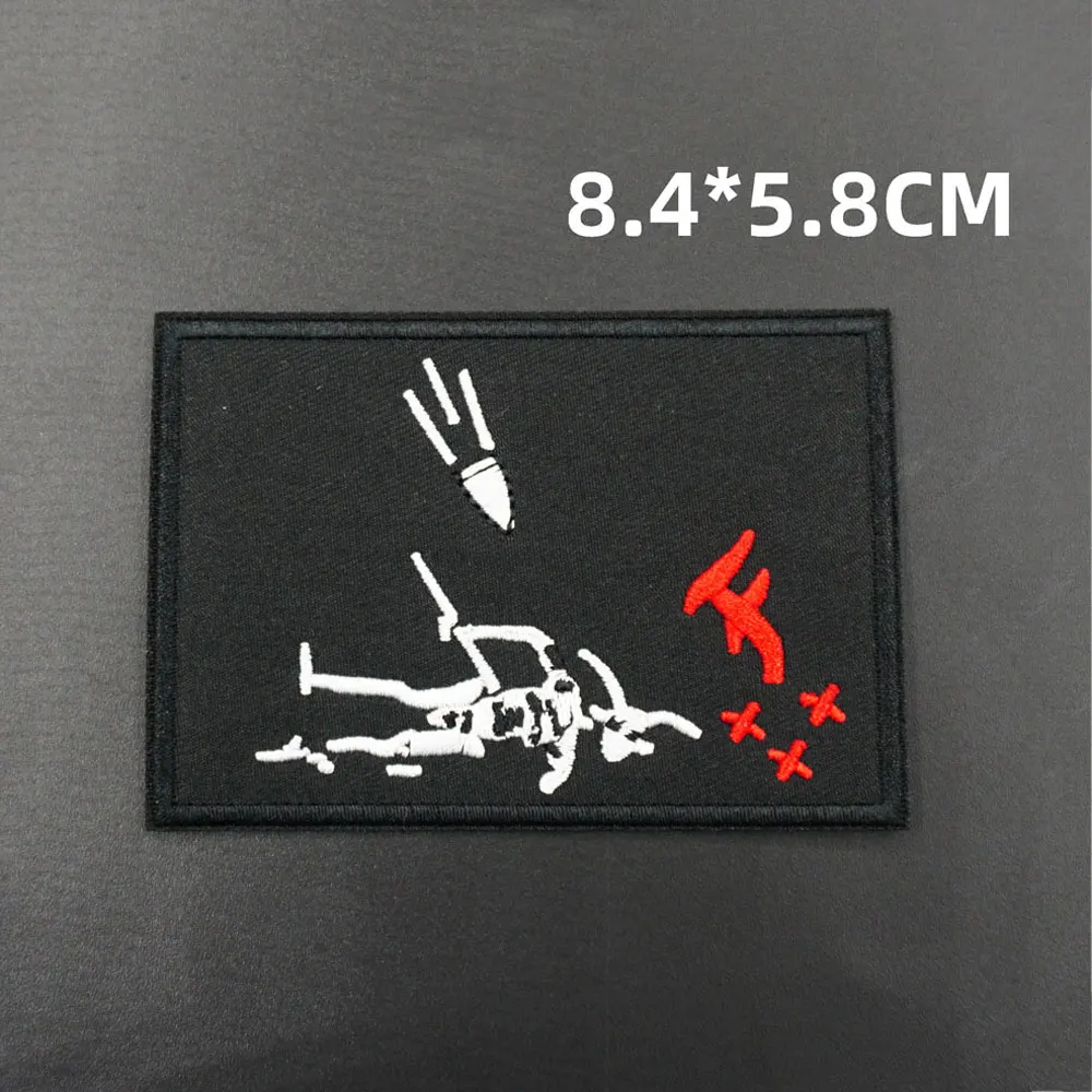 Insigne de sac Ă dos avec support Ă crochet pour vĂȘtements, patchs brodĂ©s de soldats Black Blood Pirate, brassard â Image 5