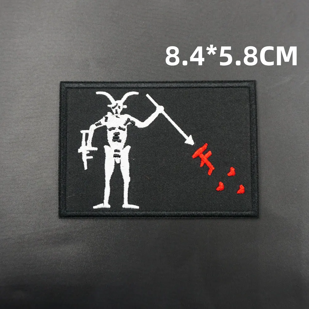 Insigne de sac Ă dos avec support Ă crochet pour vĂȘtements, patchs brodĂ©s de soldats Black Blood Pirate, brassard â Image 4