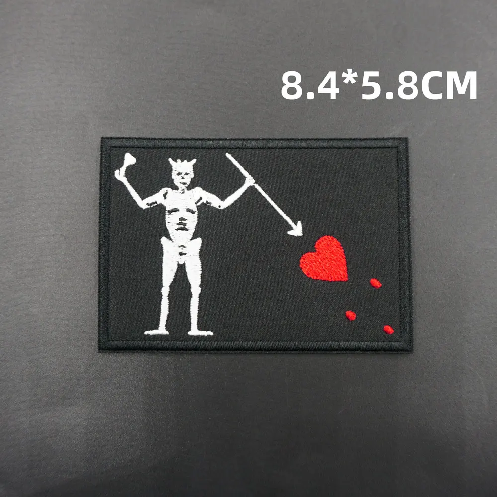 Insigne de sac Ă dos avec support Ă crochet pour vĂȘtements, patchs brodĂ©s de soldats Black Blood Pirate, brassard â Image 3