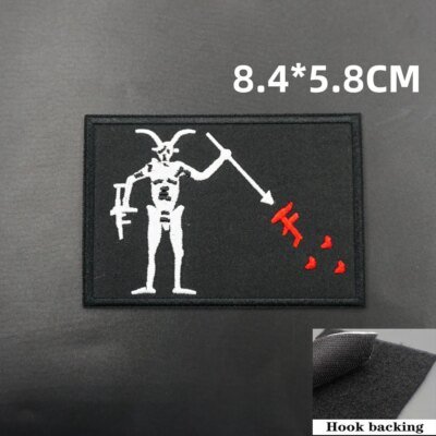 26353-9e0954.jpg Insigne de sac Ă dos avec support Ă crochet pour vĂȘtements, patchs brodĂ©s de soldats Black Blood Pirate, brassard
