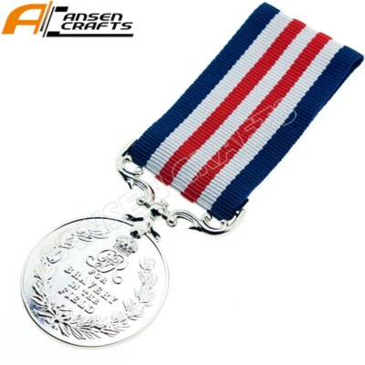 27625-95f717.jpg Georgivs V 1st Type Bravy in The Field Médaille militaire britannique