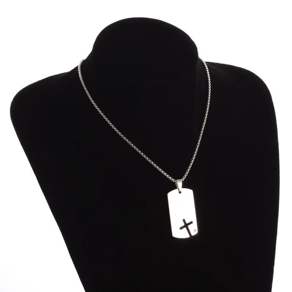 Collier pendentif croix carrée creuse classique pour hommes, plaque militaire, acier inoxydable, tendance punk, double pendentif, bijoux