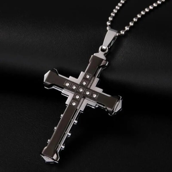 Collier pendentif croix de chevalier noir punk pour hommes, amulette décontractée à la mode, cadeau de bijoux