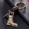 Bottes militaires vintage en cuir de vache pour hommes, en alliage de voiture, porte-clés, chaussures, pendentif, sac à main, porte-clés, bibelot, cadeaux