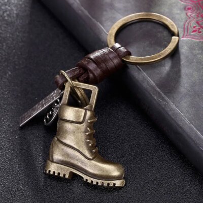 Bottes militaires vintage en cuir de vache pour hommes, en alliage de voiture, porte-clés, chaussures, pendentif, sac à main, porte-clés, bibelot, cadeaux